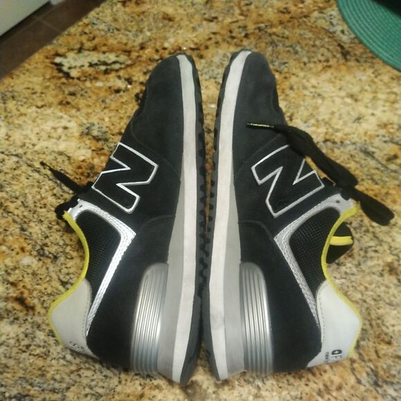 Rare New balance Classic Figs WL574FIG Womens Shoes Sneakers Size 9.5 - Picture 7 of 12